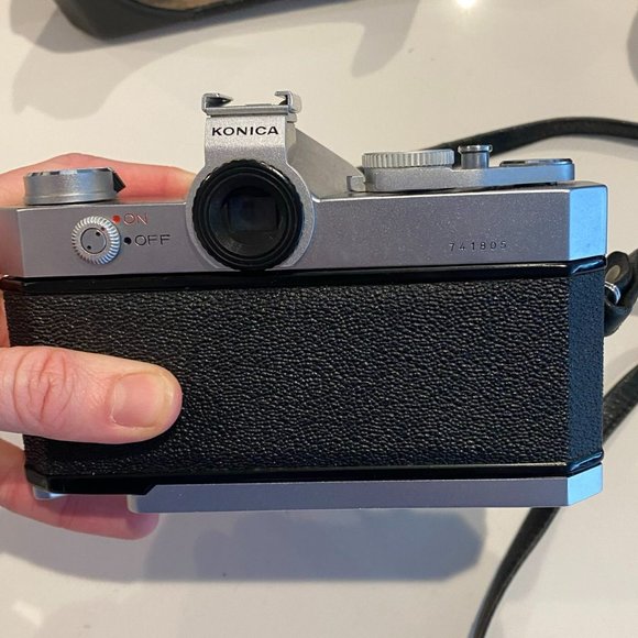 Konica Autoreflex T3 35mm SLR Film Camera, 2 Lenses And Case - Picture 4 of 9